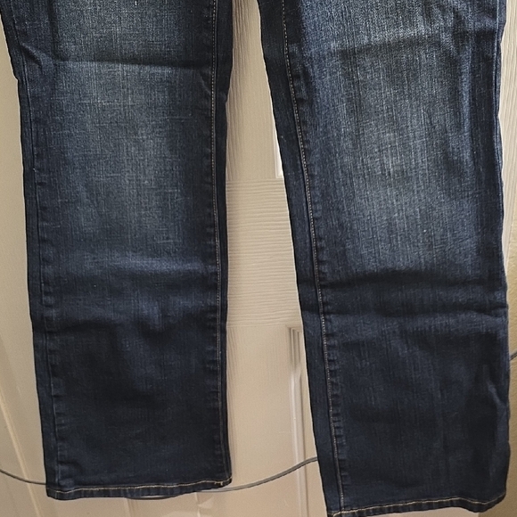 L.A. Blues Women's Dark Blue Flare Jeans with Brown Studded Belt Size 8 - Picture 2 of 8